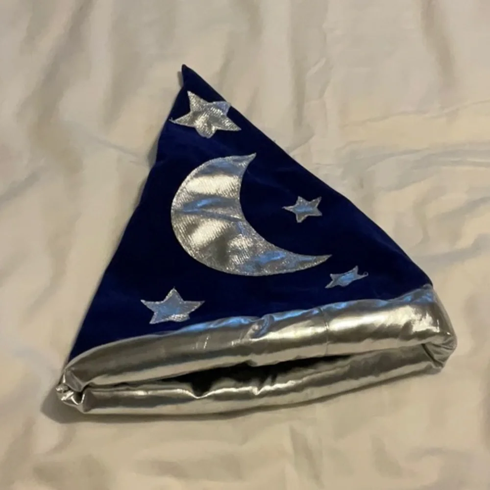 Child’s wizard hat - Picture 1 of 1